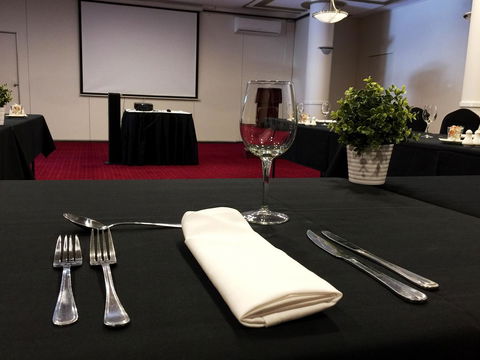 Hotel Diana - Sydney Tourism 16