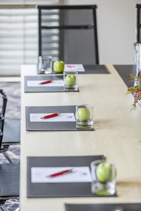 Hotel Diana - Sydney Tourism 11