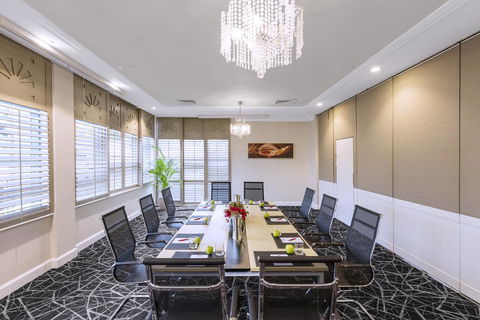 Hotel Diana - Sydney Tourism 14