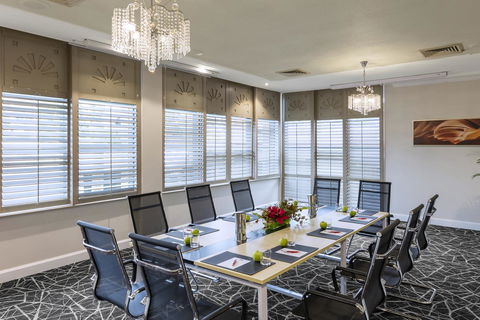 Hotel Diana - Sydney Tourism 12