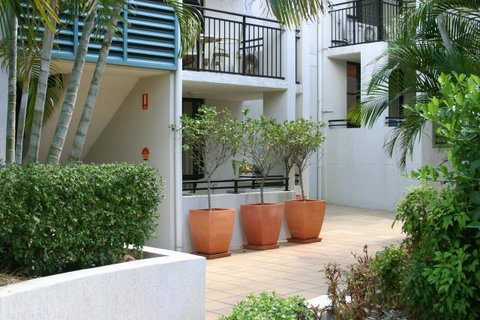Spring Hill Mews Apartments - Sydney Tourism 37