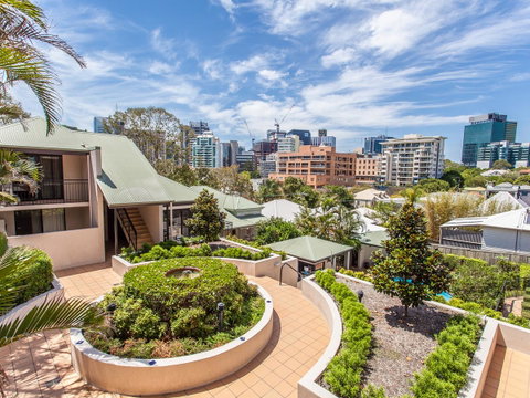 Spring Hill Mews Apartments - Sydney Tourism 1