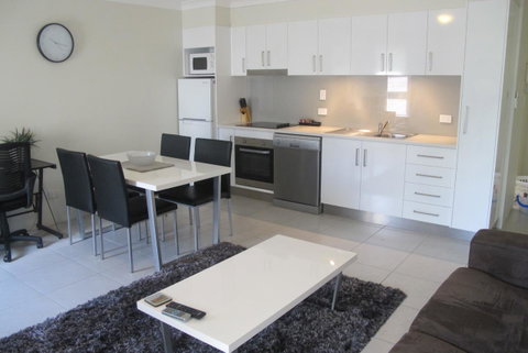 Spring Hill Mews Apartments - Sydney Tourism 15