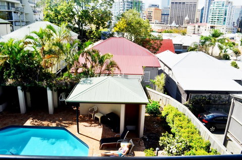 Spring Hill Mews Apartments - Sydney Tourism 11