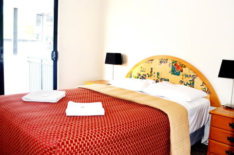 Spring Hill Mews Apartments - Sydney Tourism 21