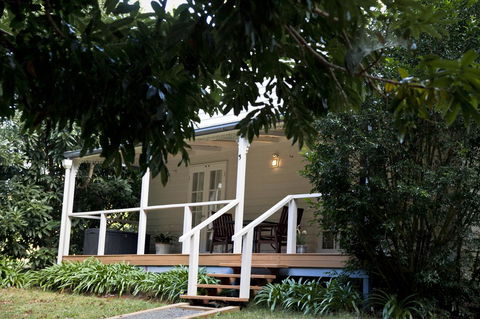 Curtis Falls Cottage - Sydney Tourism 12