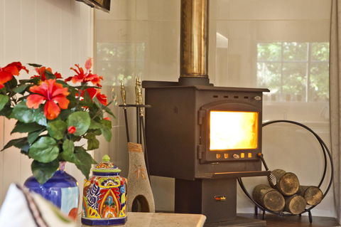 Curtis Falls Cottage - Sydney Tourism 10