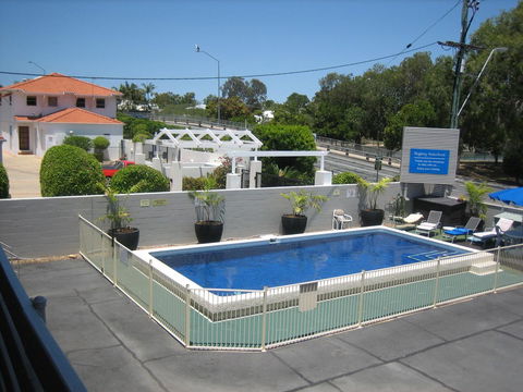 Regency Waterfront Noosa - Sydney Tourism 1