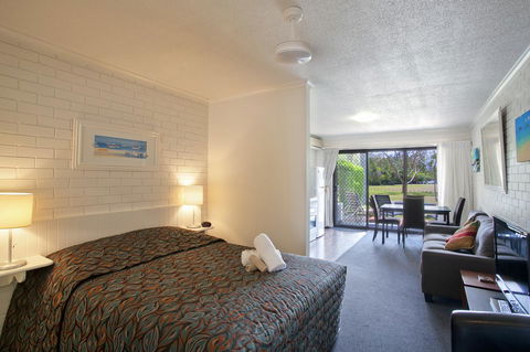 Regency Waterfront Noosa - Sydney Tourism 10