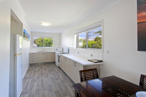 Regency Waterfront Noosa - Sydney Tourism 12