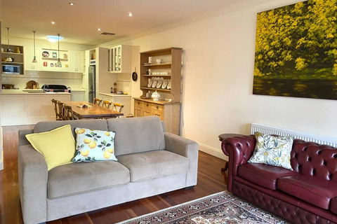 Wattle Terrace - Sydney Tourism 0