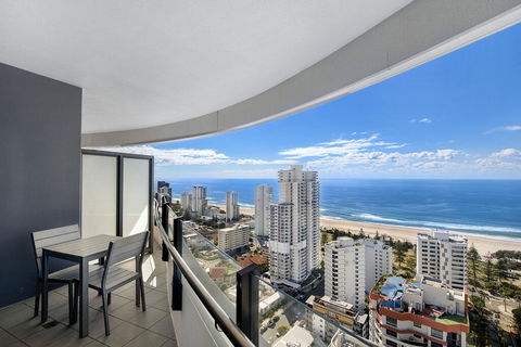 Wave Apartments Broadbeach - Sydney Tourism 1