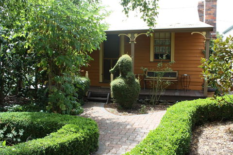 Westbury Gingerbread Cottages - Sydney Tourism 3