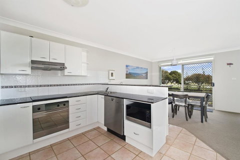 Westport Palms 14 Buller Street - Sydney Tourism 1