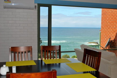 Whalevue - Unit 2 - Sydney Tourism 2