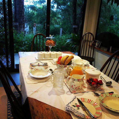 Whispering Pines Bed And Breakfast - Sydney Tourism 3