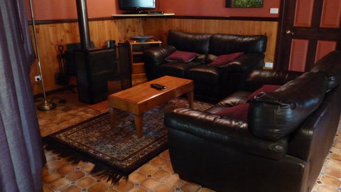 Wrenwood Chalets - Sydney Tourism 2