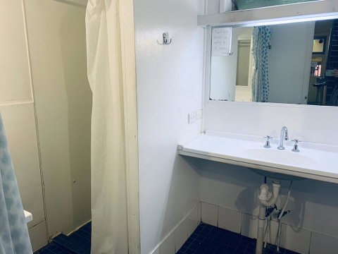 Yellow Submarine Backpackers - Sydney Tourism 1