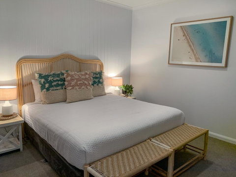 Your Place Robe - Sydney Tourism 3