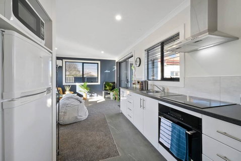 Zoo Villas: Villa Giraffe - Central Wynyard - Sydney Tourism 1