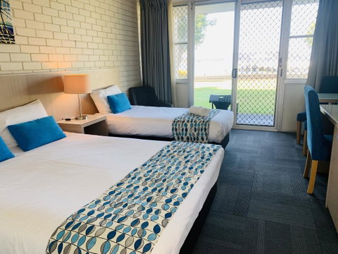 Zorba Waterfront Motel - Sydney Tourism 2
