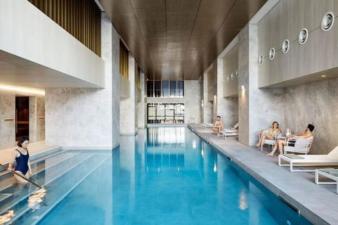 A 2BR Apt With Stunning City Views FREE Parking - Sydney Tourism 3