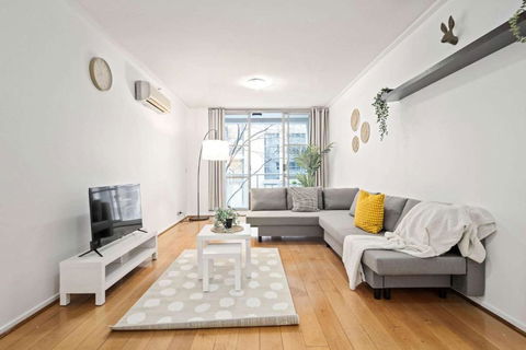 A Stylish Studio For 6 Next To Darling Harbour - Sydney Tourism 0