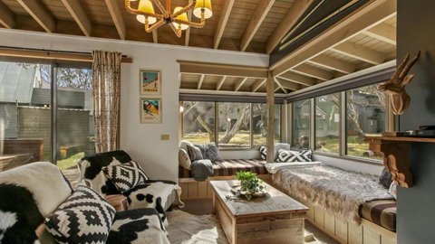 Aaragon - Sydney Tourism 0