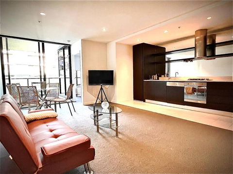 Abbotsford Apartment: Yarra River & CBD Nearby - Sydney Tourism 0