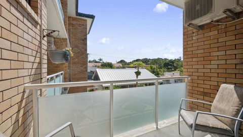 Affordable, Pool, Spa, Beach, Sleeps 5 - Sydney Tourism 2