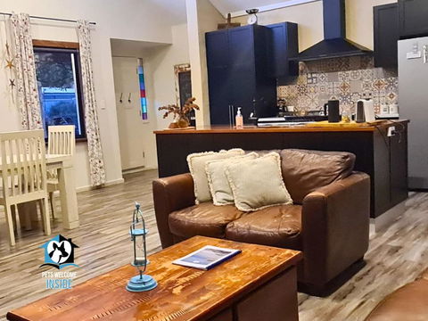 A Beautiful New Property, Walking Distance To The Beach In Esperance WA! - Sydney Tourism 1