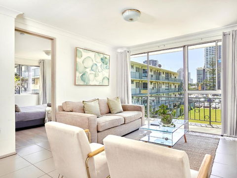 Affordable Accommodation In The Heart Of Surfers Paradise - Sydney Tourism 0