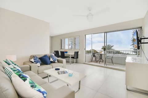 Alex Beach Apt Bilgola4 - Sydney Tourism 3