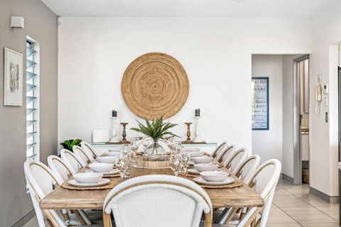 Alex Beach House - Sydney Tourism 1