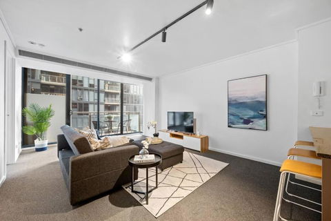 Amaya-Modern Southbank Living-Close To Crown & Yarra River - Sydney Tourism 3