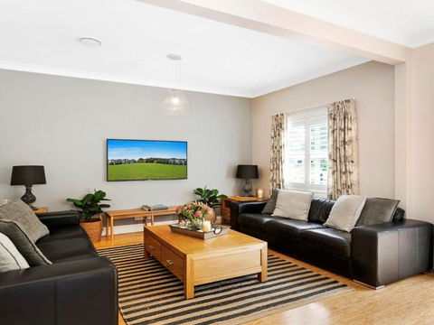 Amber Cottage - Sydney Tourism 1