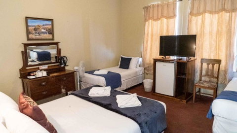 Anchorage Seafront Hotel - Sydney Tourism 3