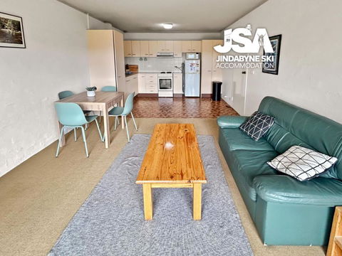 Alpine Mountain View Kirwan 10 - Sydney Tourism 2