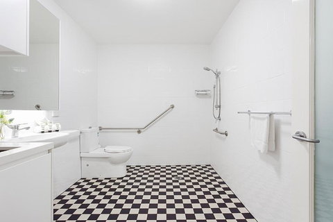 Art Deco Designer Studio In Lewisham - Sydney Tourism 3