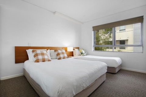 At Waves Unit 9 - Sydney Tourism 4