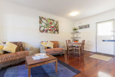B7 Crawley Apartment 1 BRM & Sleepout Near UWA - Sydney Tourism 4