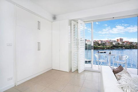 BADEN - Absolute Water Front Sydney Harbour Studio - Sydney Tourism 4