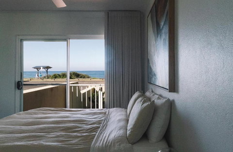 BAY PROPERTIES . Ocean Sounds - Sydney Tourism 4