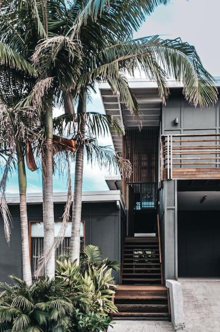 BAY PROPERTIES . The Big Chill - Sydney Tourism 2