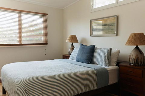 BAY PROPERTIES . The Sailors Upper Deck - Sydney Tourism 4