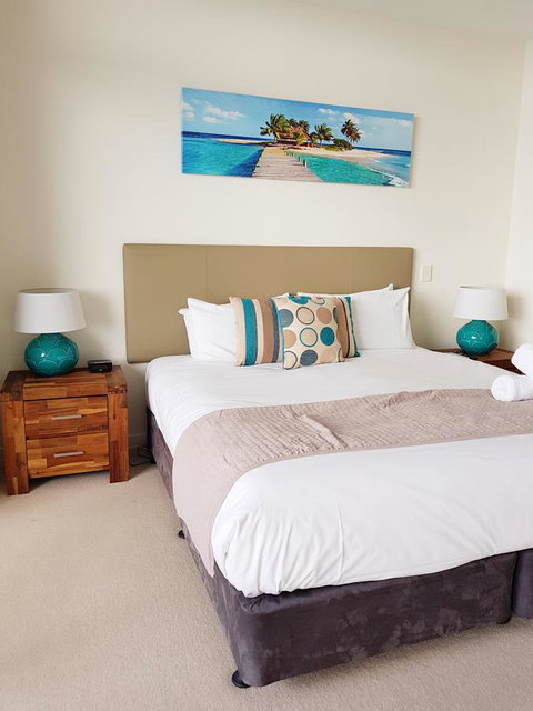 Blue C Coolangatta - Sydney Tourism 7