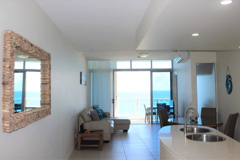 Blue C Coolangatta - Sydney Tourism 28