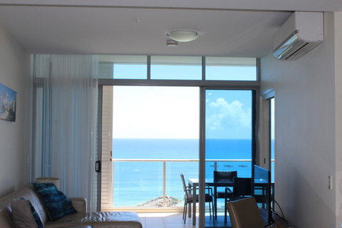 Blue C Coolangatta - Sydney Tourism 30