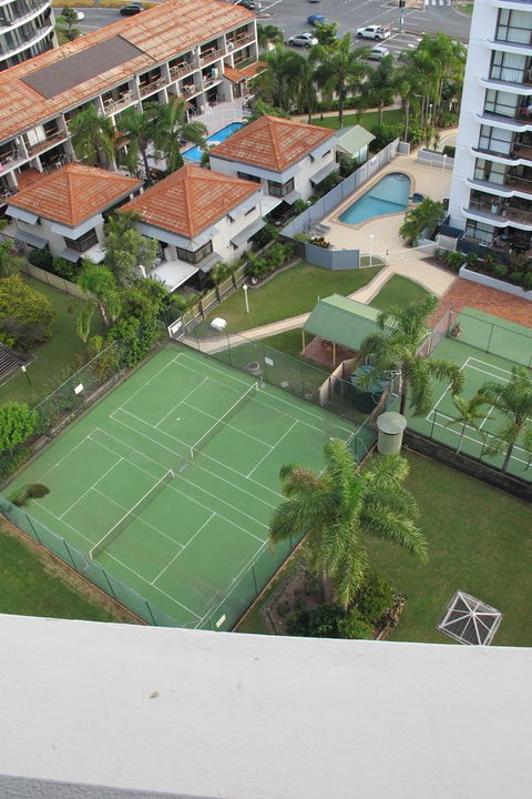 Pacific Regis Beachfront Holiday Apartments - Sydney Tourism 6