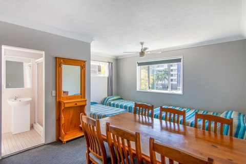 Burleigh Gold Coast Motel - Sydney Tourism 16